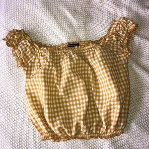 Brandy Melville off shoulder top